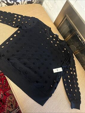 💜#72 BNWT FASHION TO FIGURE PULLOVER